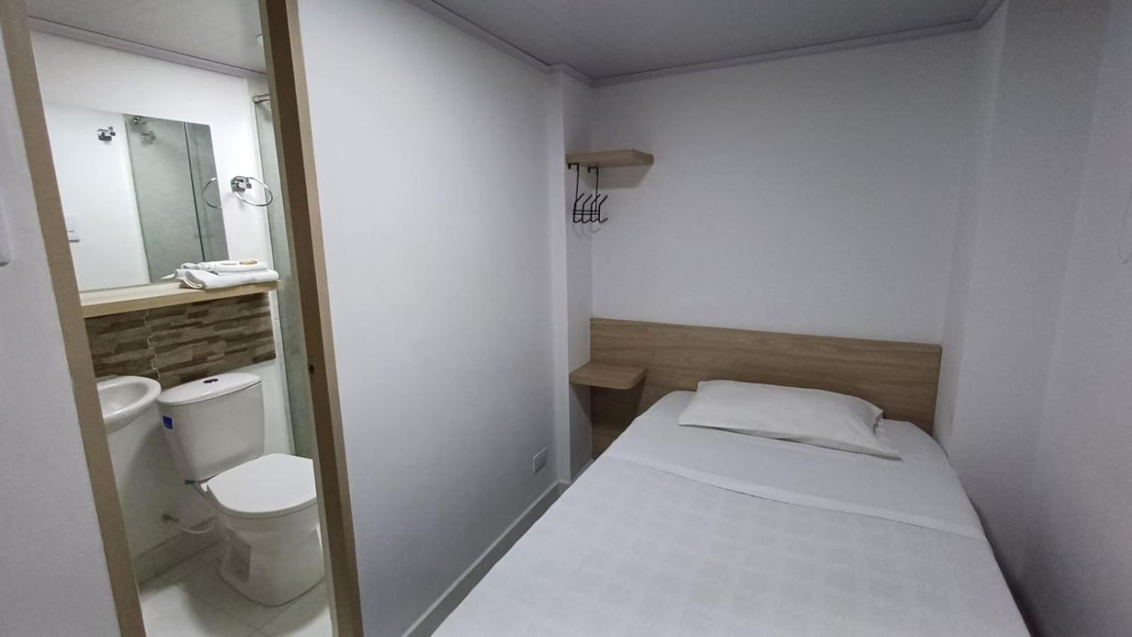 Hotel Adel Manizales Eksteriør bilde