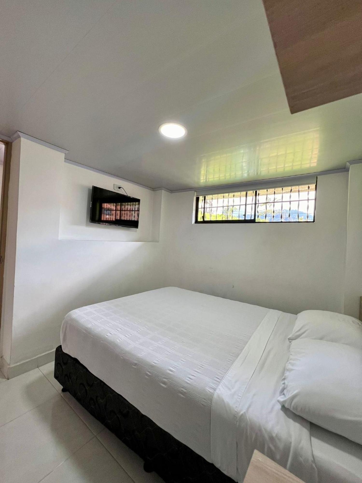 Hotel Adel Manizales Eksteriør bilde